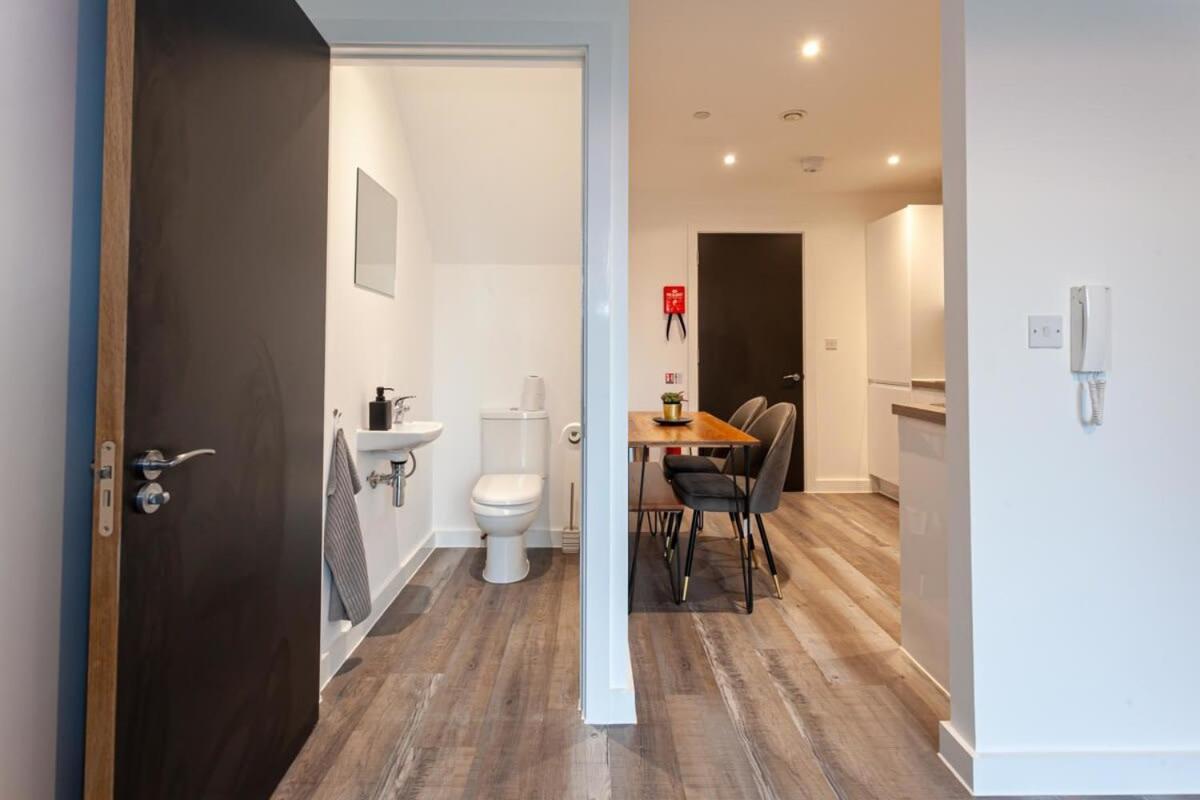 Superb 2 Bed Flat 5Min To Old Trafford Stadium Manchester Luaran gambar