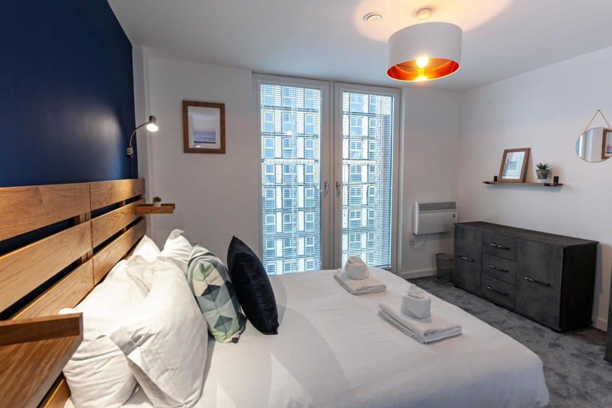 Superb 2 Bed Flat 5Min To Old Trafford Stadium Manchester Luaran gambar