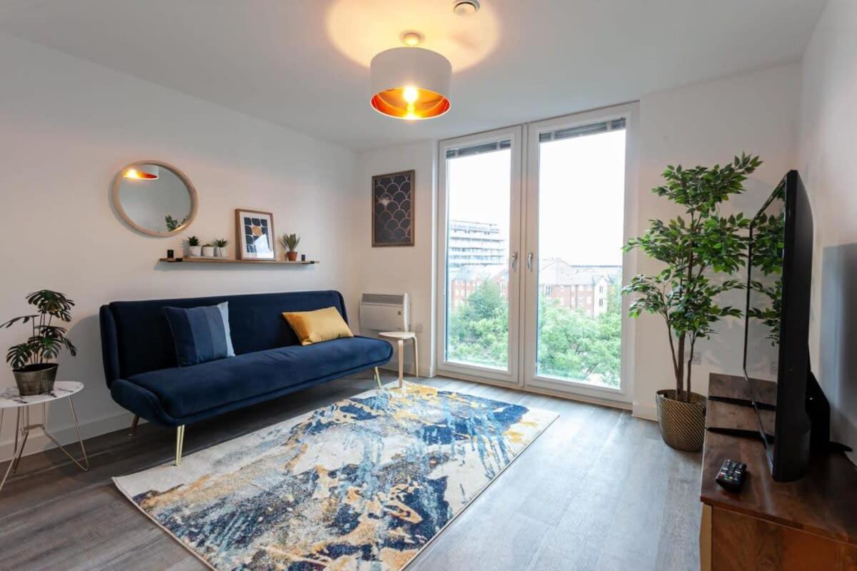 Superb 2 Bed Flat 5Min To Old Trafford Stadium Manchester Luaran gambar